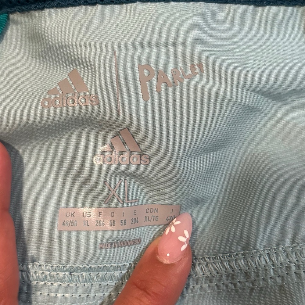 NWT Adidas TERREX shorts Size XL - Picture 4 of 4